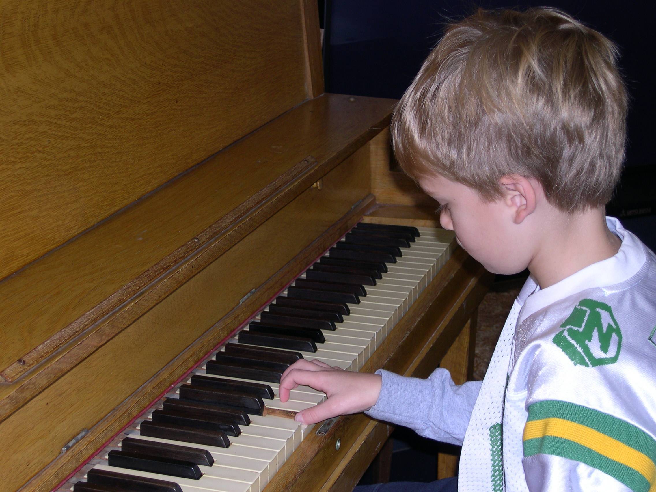 boy at piano